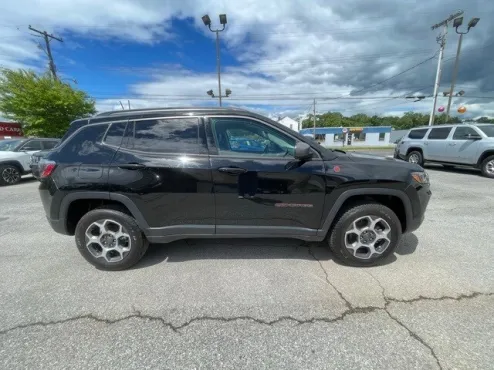 2022 Jeep Compass Trailhawk photo 4