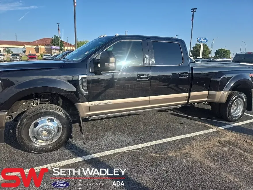 2022 Ford F-350 photo 1