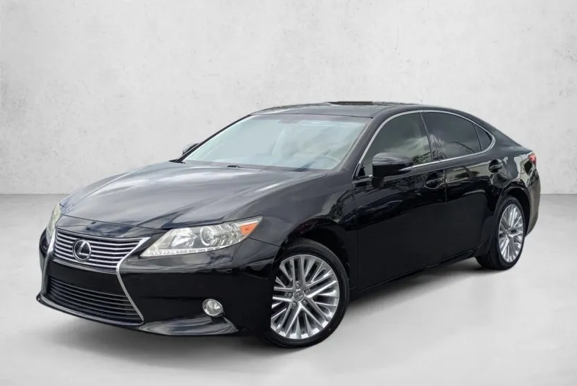 2013 Lexus ES 350 photo 1