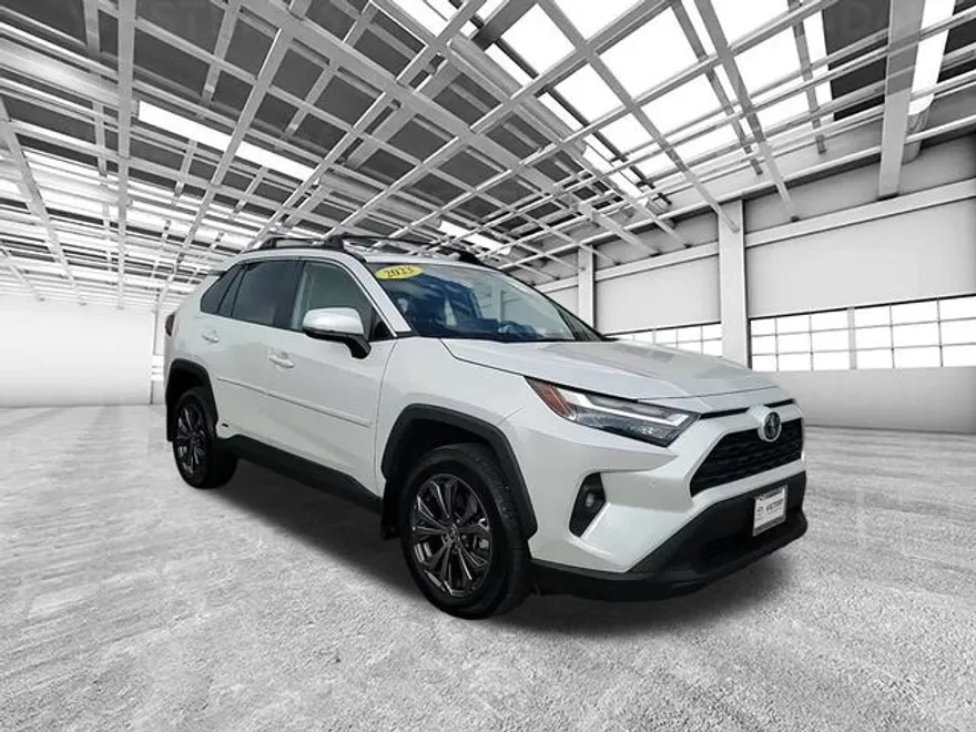 2023 Toyota RAV4 Hybrid XLE Premium photo 1