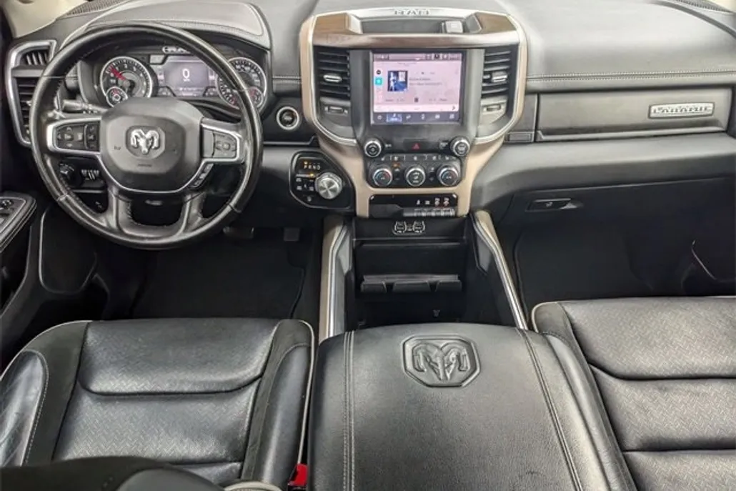 2022 Ram 1500 Laramie photo 1