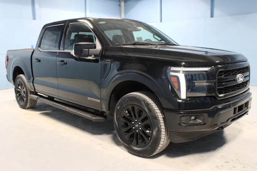 2025 Ford F-150 Lariat photo 1