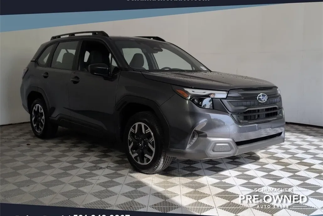 2025 Subaru Forester Base photo 1