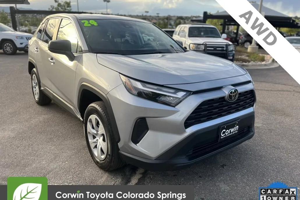2024 Toyota RAV4 LE photo 1
