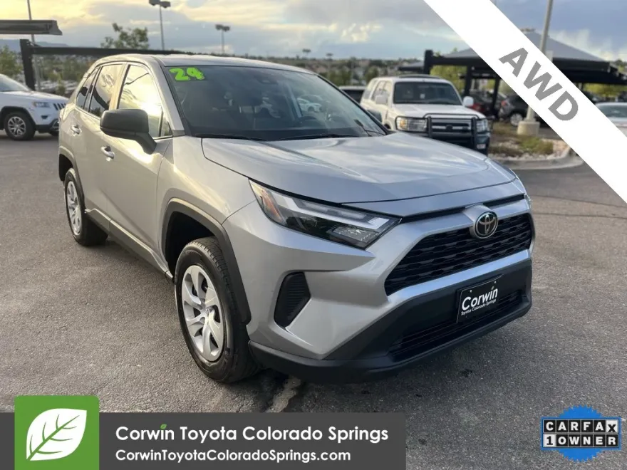 2024 Toyota RAV4 LE photo 1