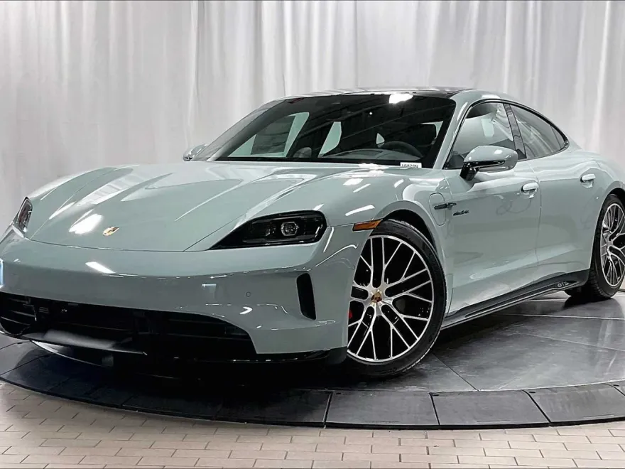 2025 Porsche Taycan GTS photo 1