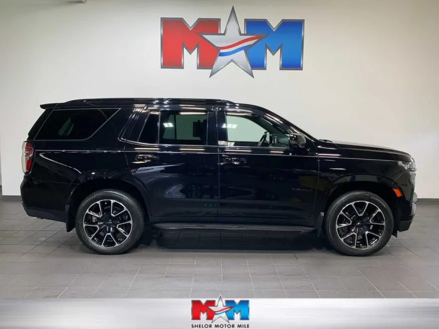 2022 Chevrolet Tahoe RST photo 1
