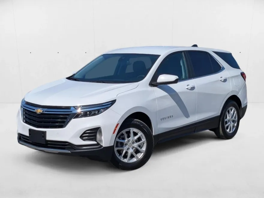 2024 Chevrolet Equinox photo 1