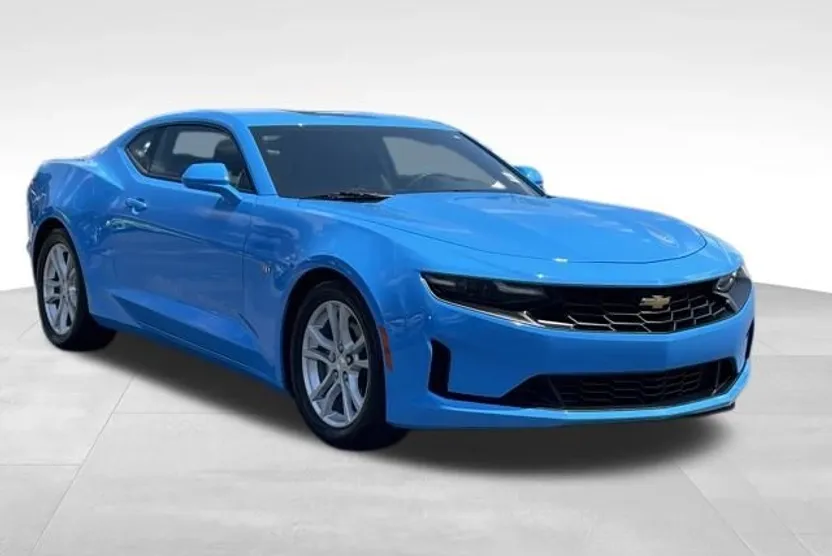 2022 Chevrolet Camaro 1LS photo 1