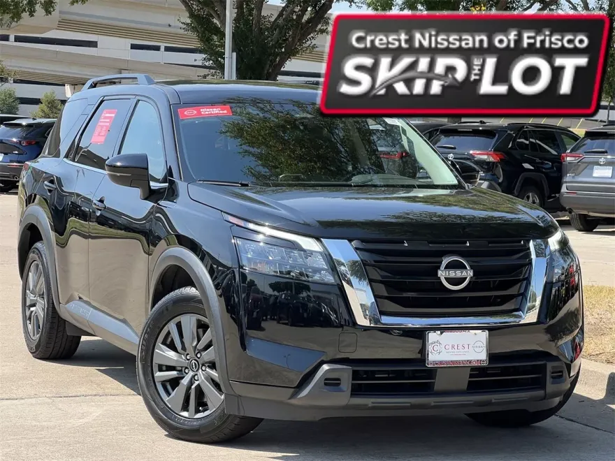 2023 Nissan Pathfinder SV photo 1