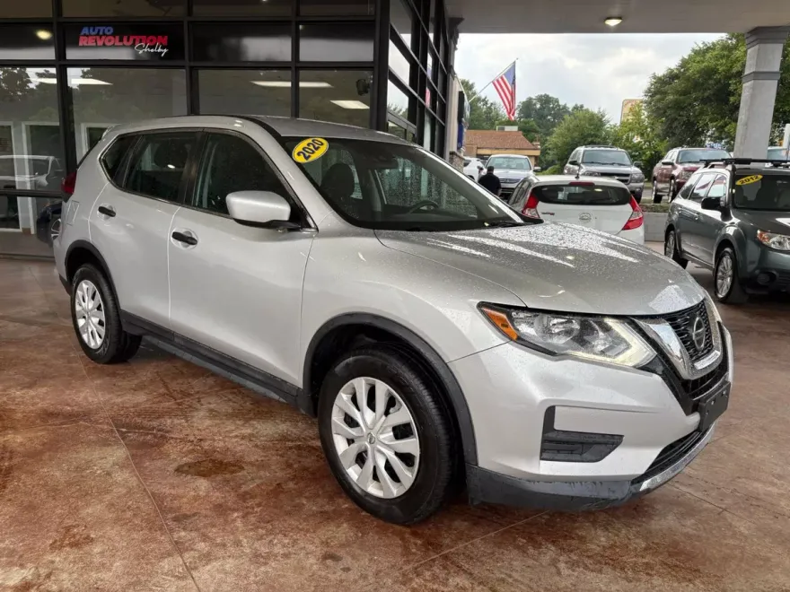 2020 Nissan Rogue photo 1