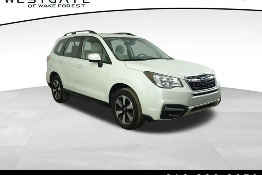 2018 Subaru Forester 2.5i Premium photo 1