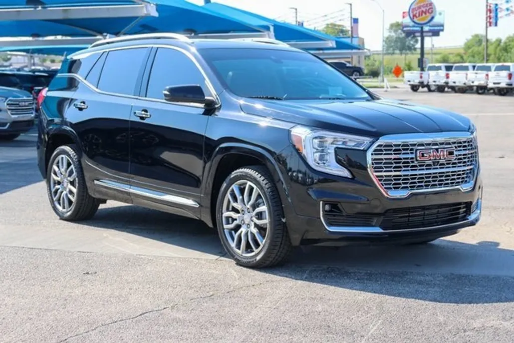 2023 Gmc Terrain Denali photo 1
