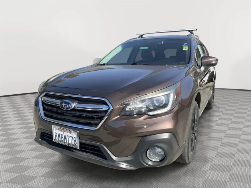 2019 Subaru Outback Touring photo 1