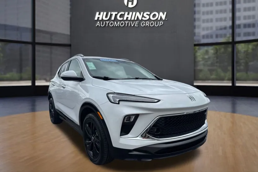 2024 Buick Encore GX Sport Touring photo 1