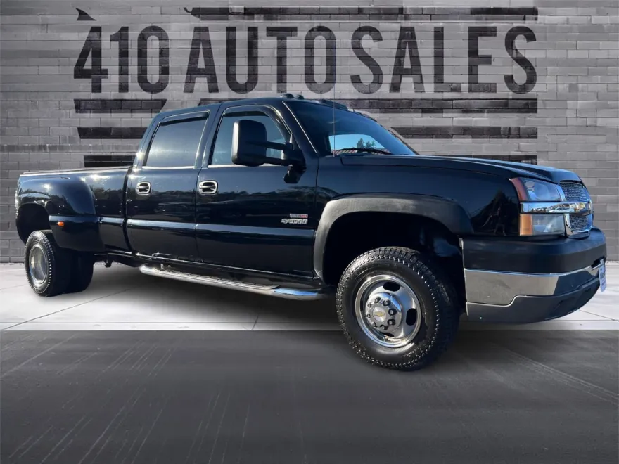 2004 Chevrolet Silverado 3500HD photo 1