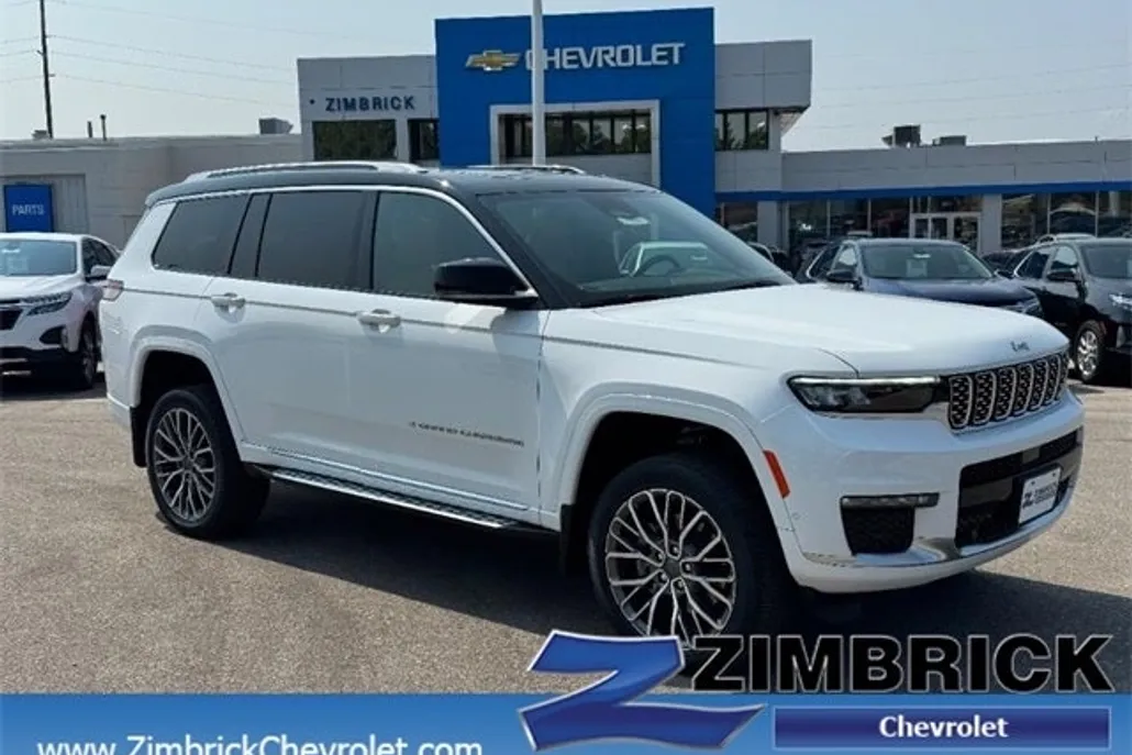 2023 Jeep Grand Cherokee L Summit photo 1