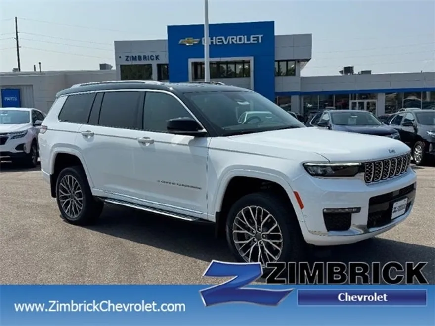 2023 Jeep Grand Cherokee L Summit photo 1