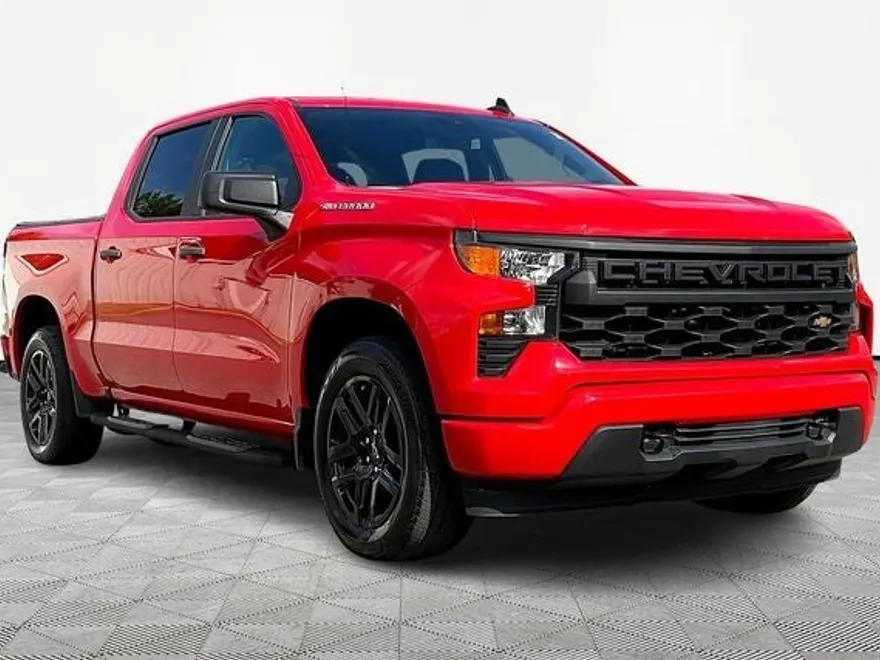 2023 Chevrolet Silverado 1500 Custom photo 1