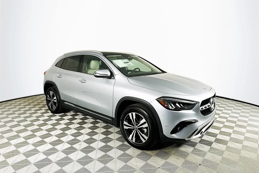 2026 Mercedes Benz GLA 250 photo 1