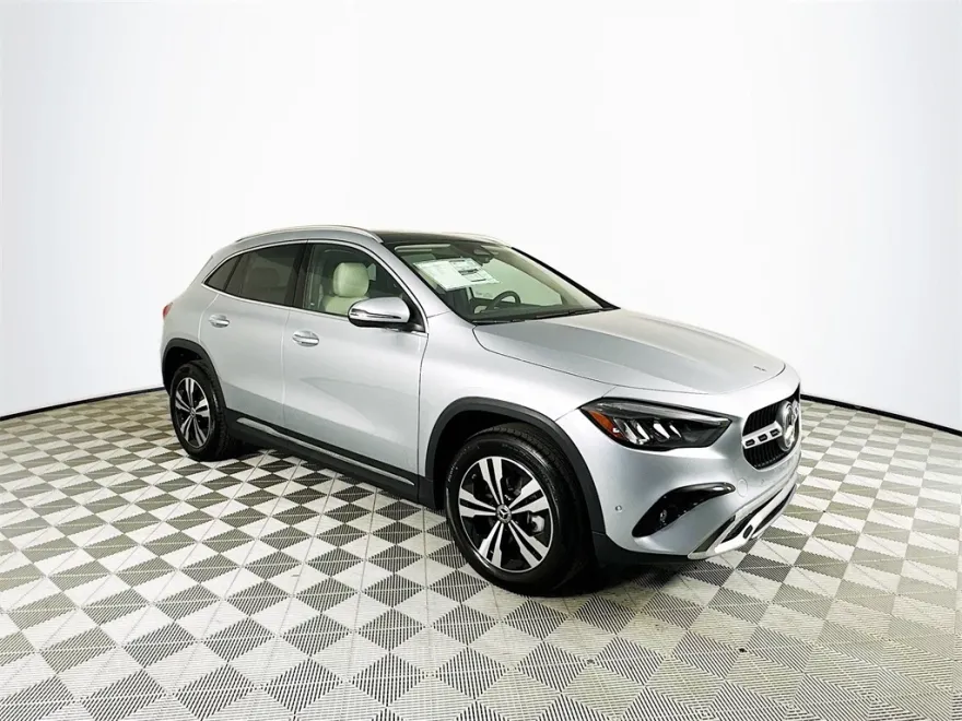 2026 Mercedes Benz GLA 250 photo 1