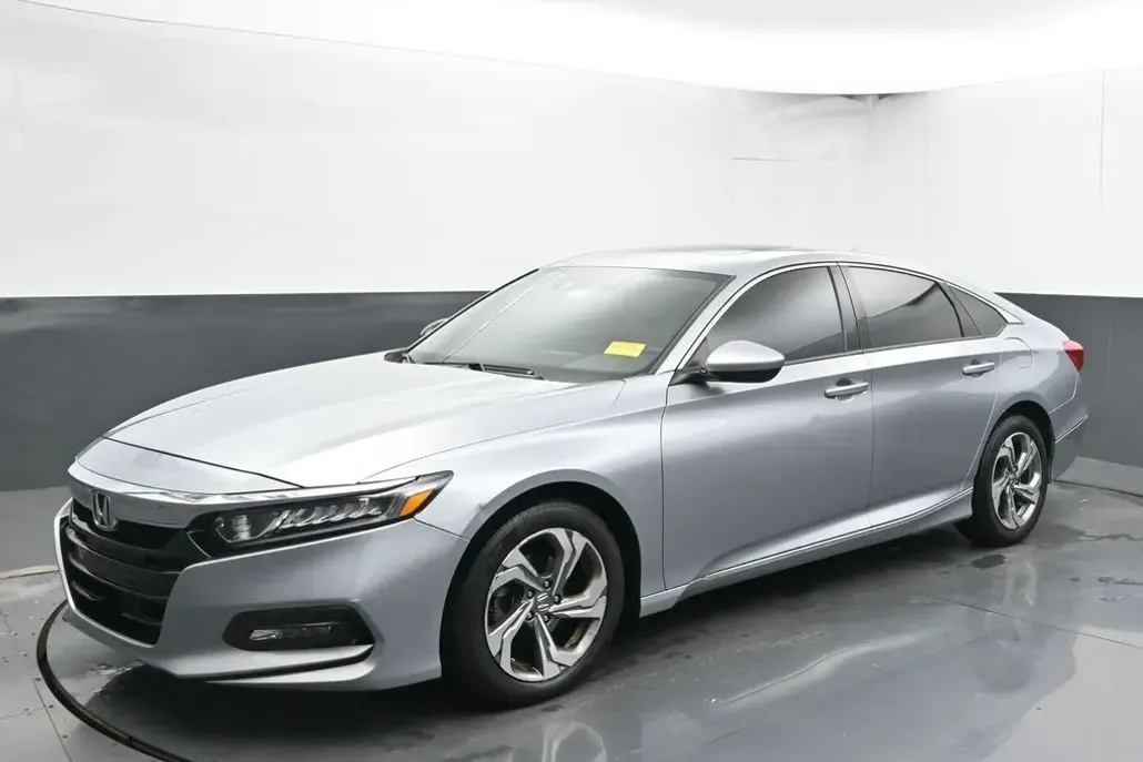 2018 Honda Accord EX photo 1