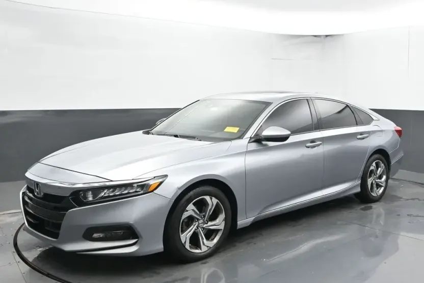 2018 Honda Accord EX photo 1