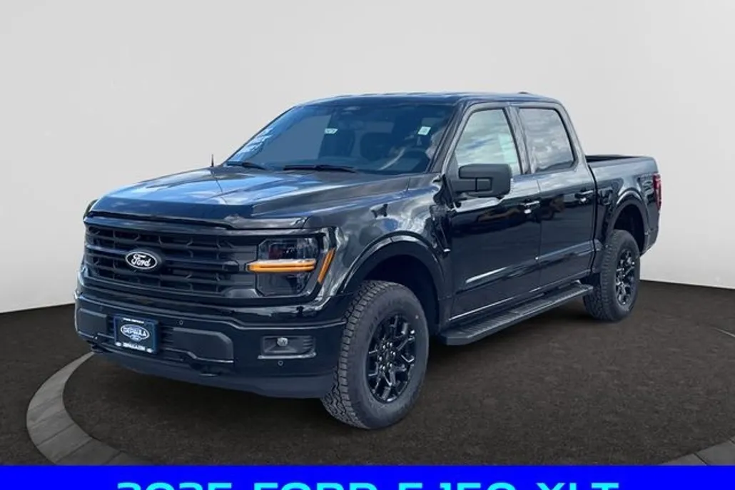 2025 Ford F-150 XLT photo 1