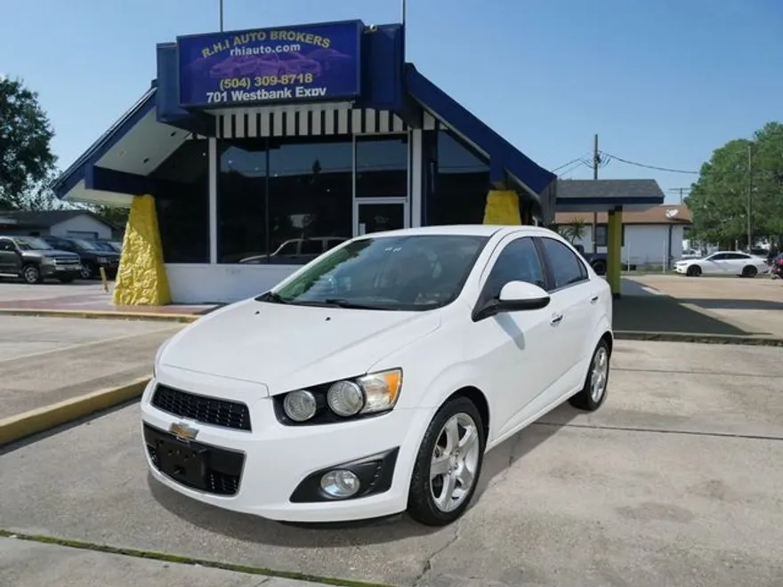 2016 Chevrolet Sonic LTZ photo 1