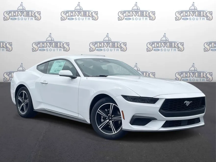2025 Ford Mustang EcoBoost photo 1