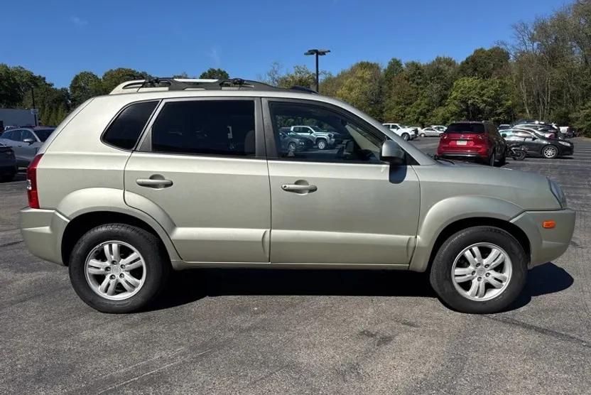 2007 Hyundai Tucson SE photo 1