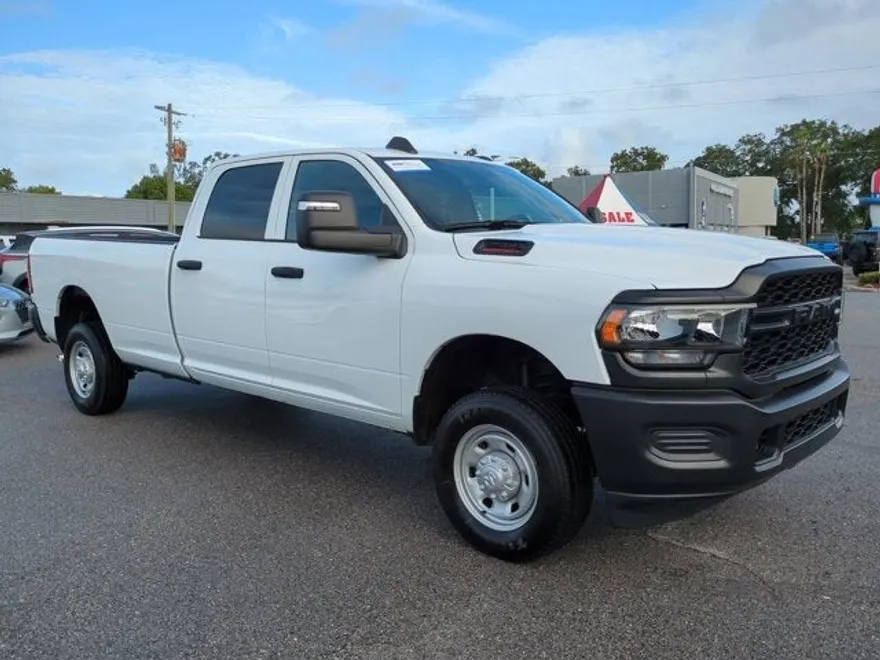 2023 Ram 2500 Tradesman photo 1