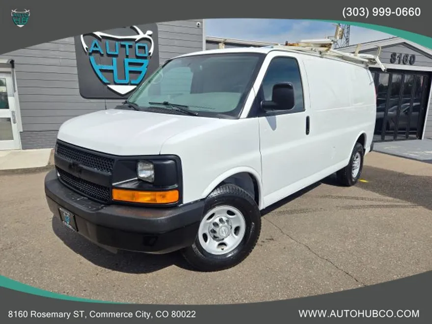 2015 Chevrolet Express 3500 Cargo Van photo 1