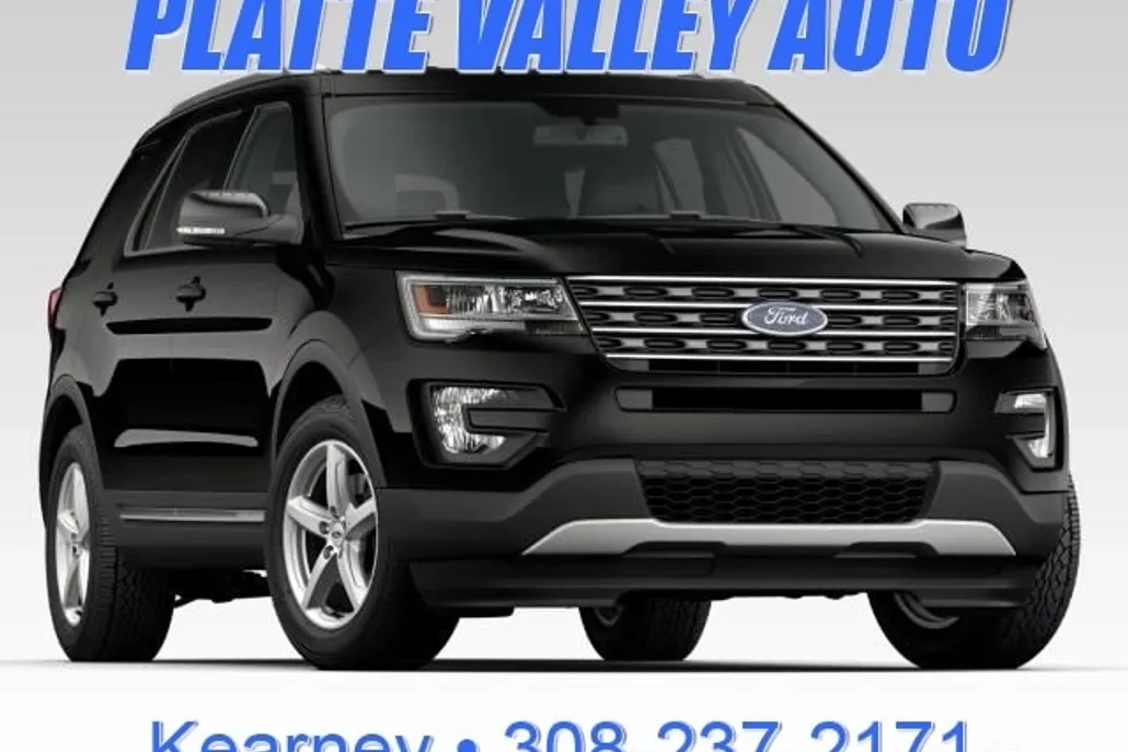 2017 Ford Explorer XLT photo 1