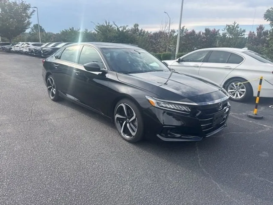 2022 Honda Accord Sport 2.0T photo 1