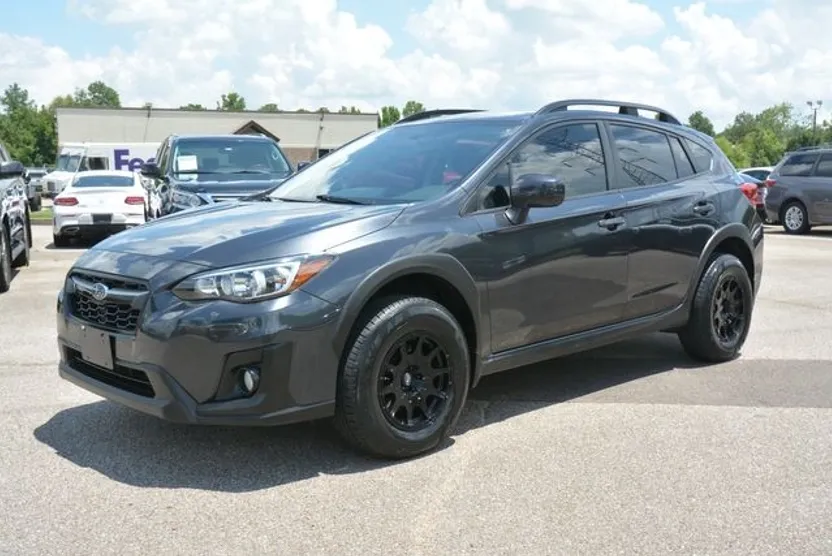 2019 Subaru Crosstrek 2.0i Premium photo 1