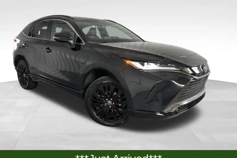2023 Toyota Venza XLE photo 1
