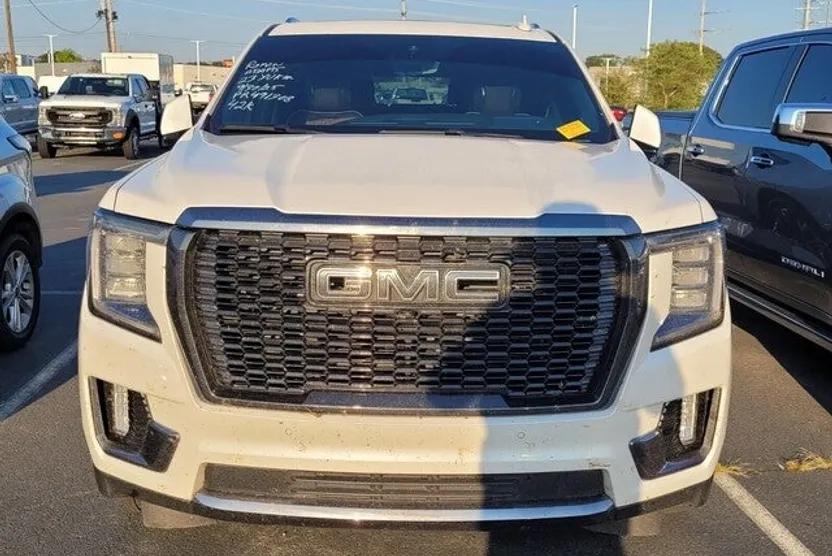 2023 Gmc Yukon XL Denali Ultimate photo 1