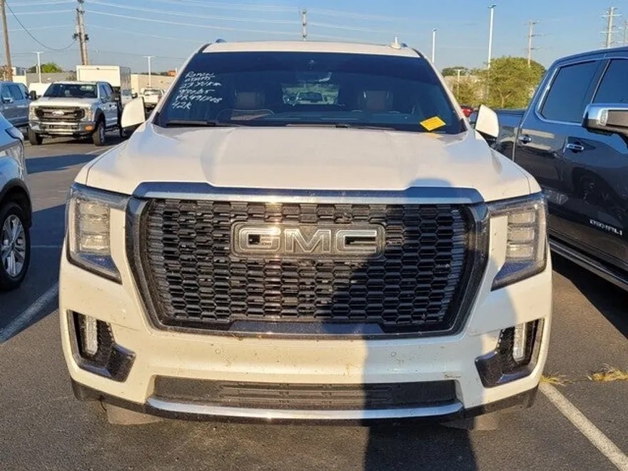 2023 Gmc Yukon XL Denali Ultimate photo 1