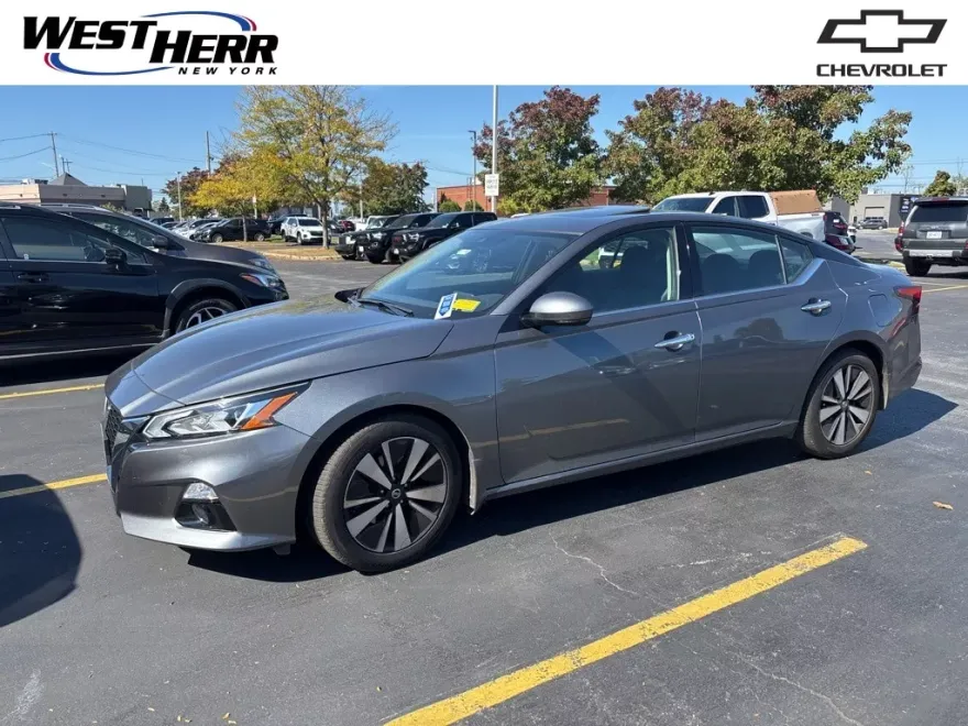 2019 Nissan Altima 2.5 SV photo 1