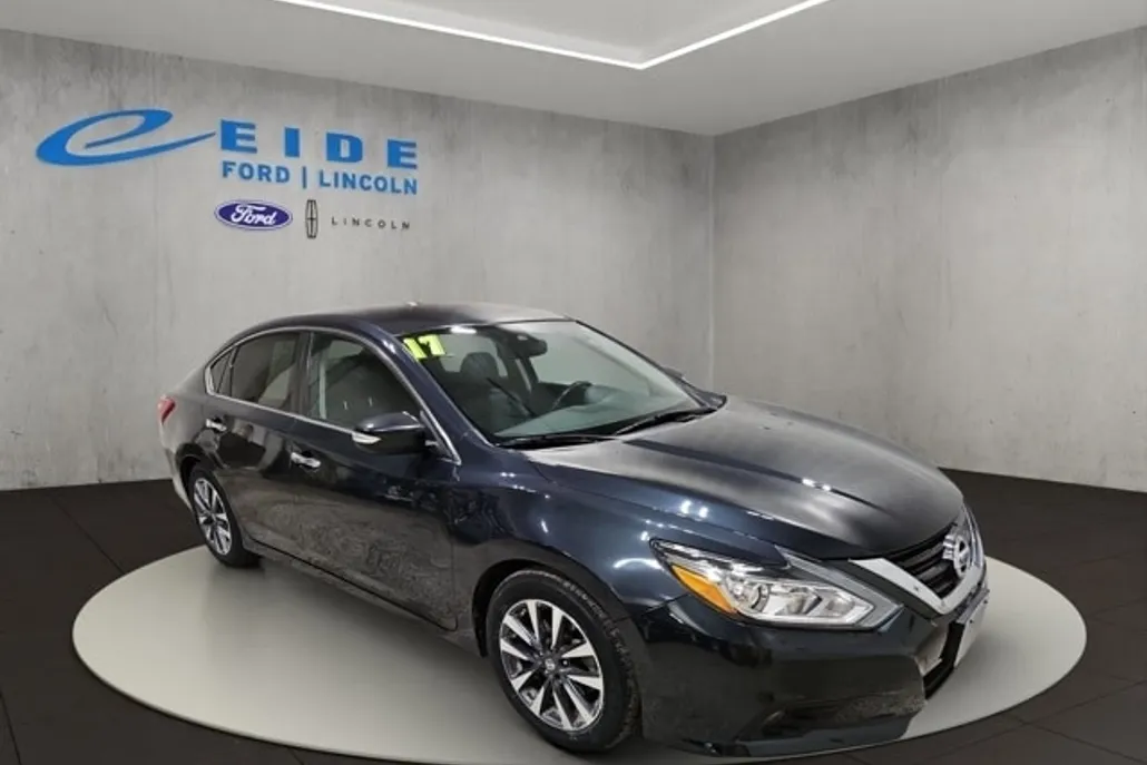2017 Nissan Altima 2.5 SL photo 1