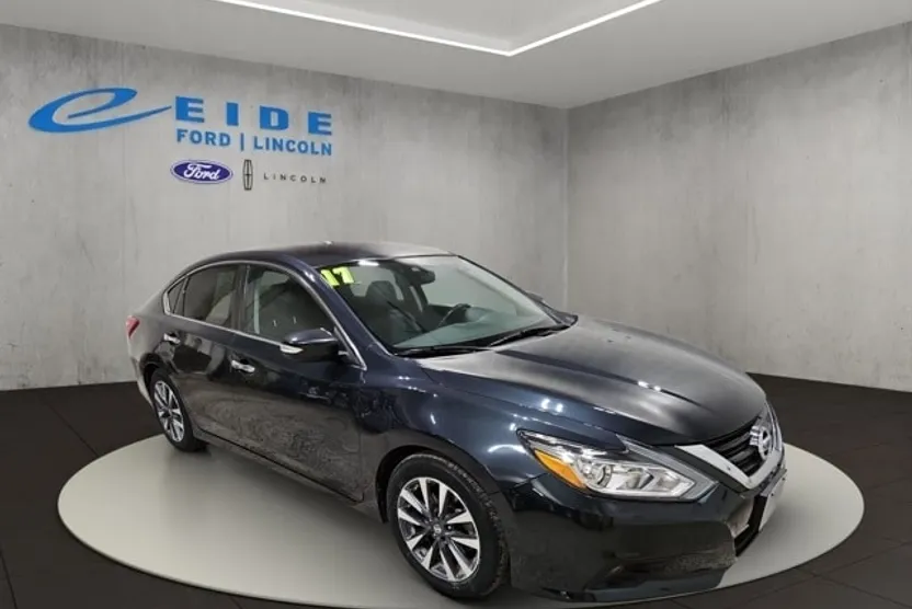 2017 Nissan Altima 2.5 SL photo 1