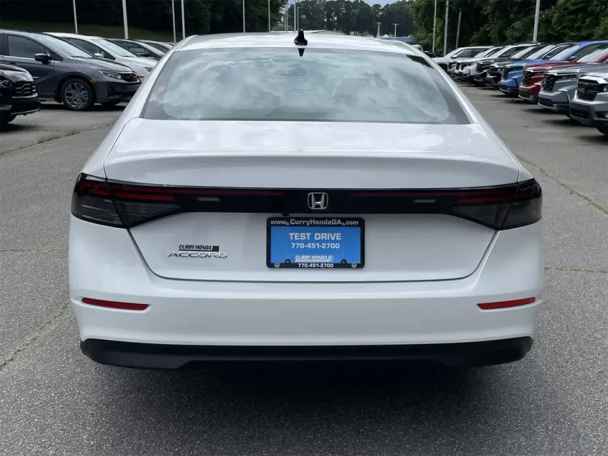 2025 Honda Accord SE photo 1