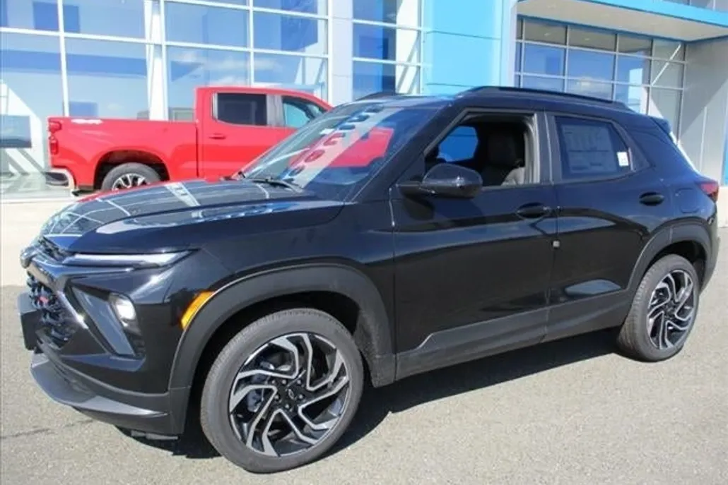 2023 Chevrolet Trailblazer RS photo 1