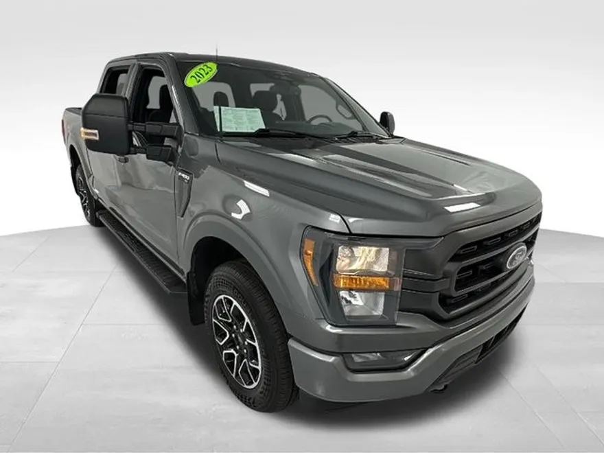 2023 Ford F-150 XLT photo 1