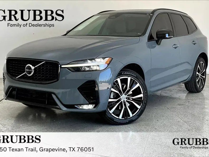 2023 Volvo XC60 Plus photo 1
