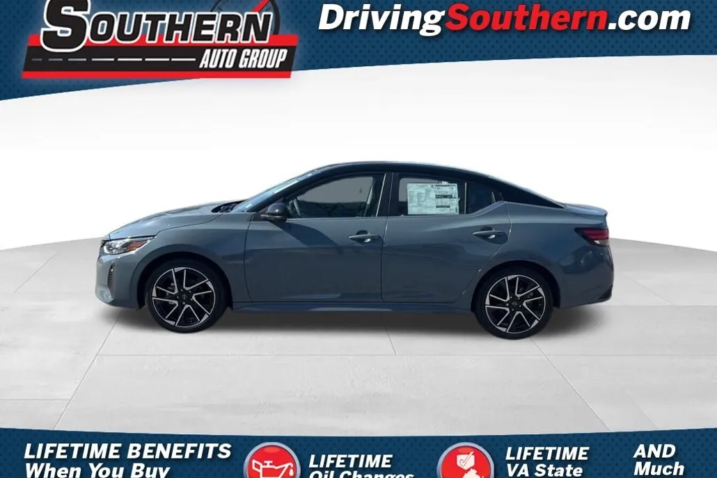 2025 Nissan Sentra SR photo 1