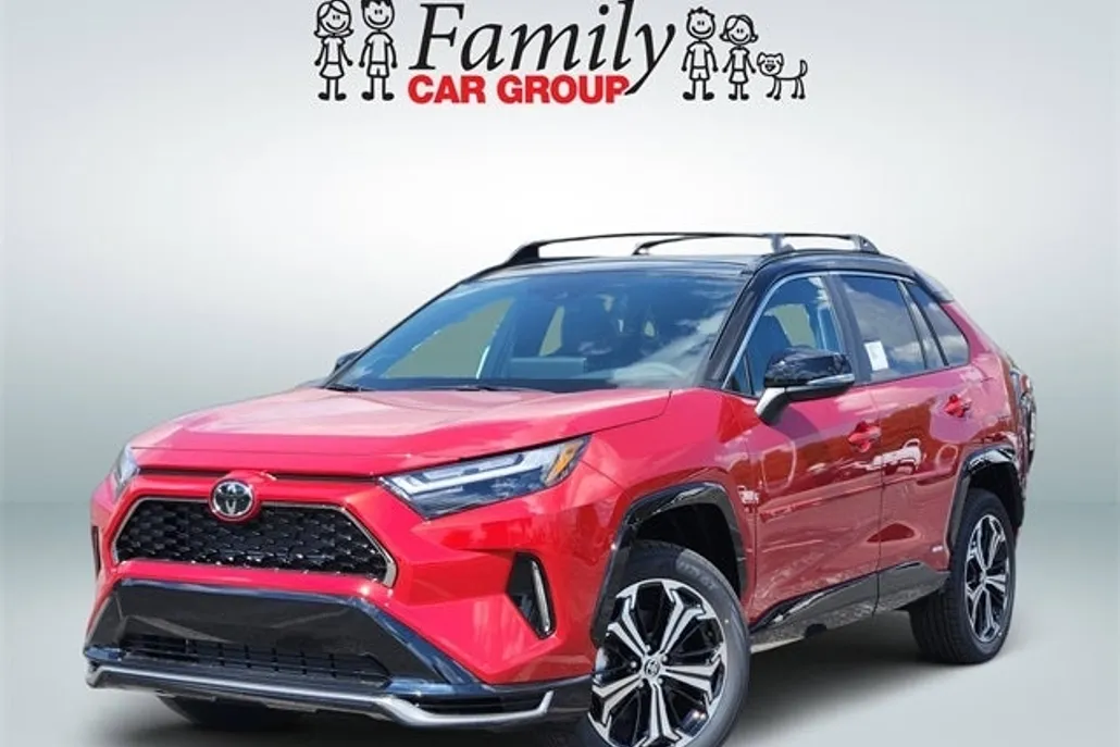 2025 Toyota RAV4 Hybrid XSE photo 1