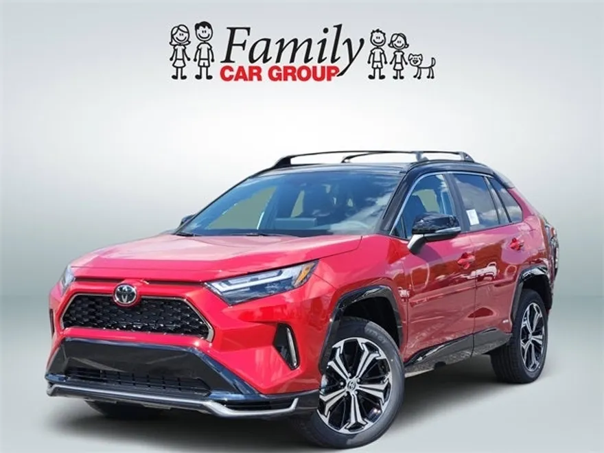 2025 Toyota RAV4 Hybrid XSE photo 1