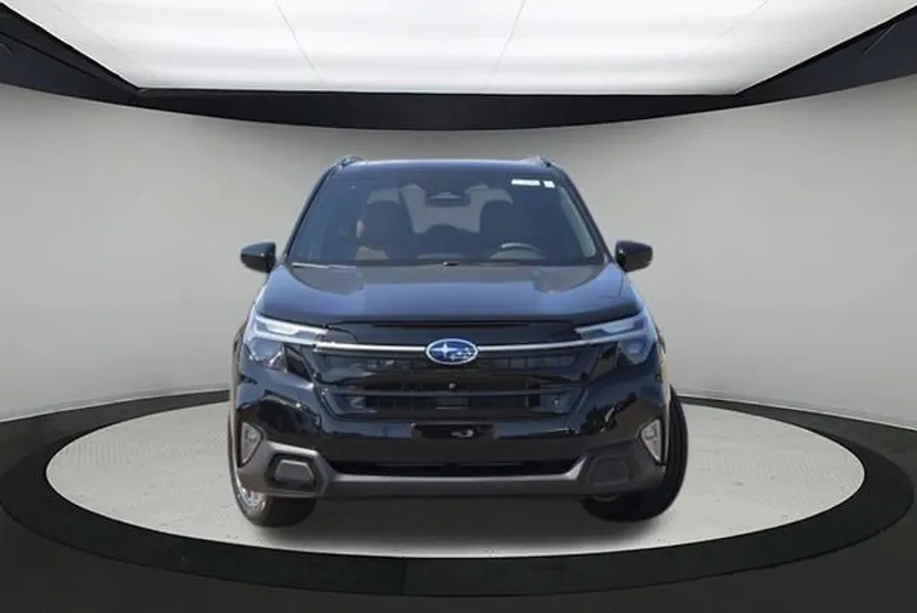 2025 Subaru Forester Touring photo 1